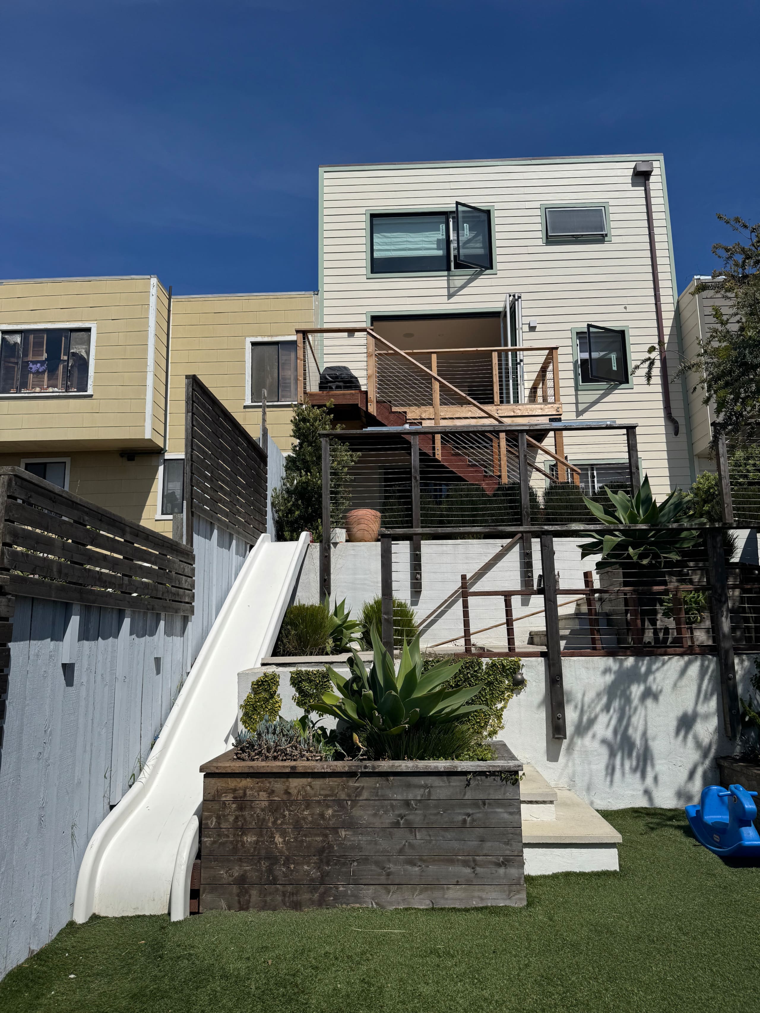 Home in San Francisco · ★5.0 · 5 bedrooms · 5 beds · 3.5 baths - Image 62