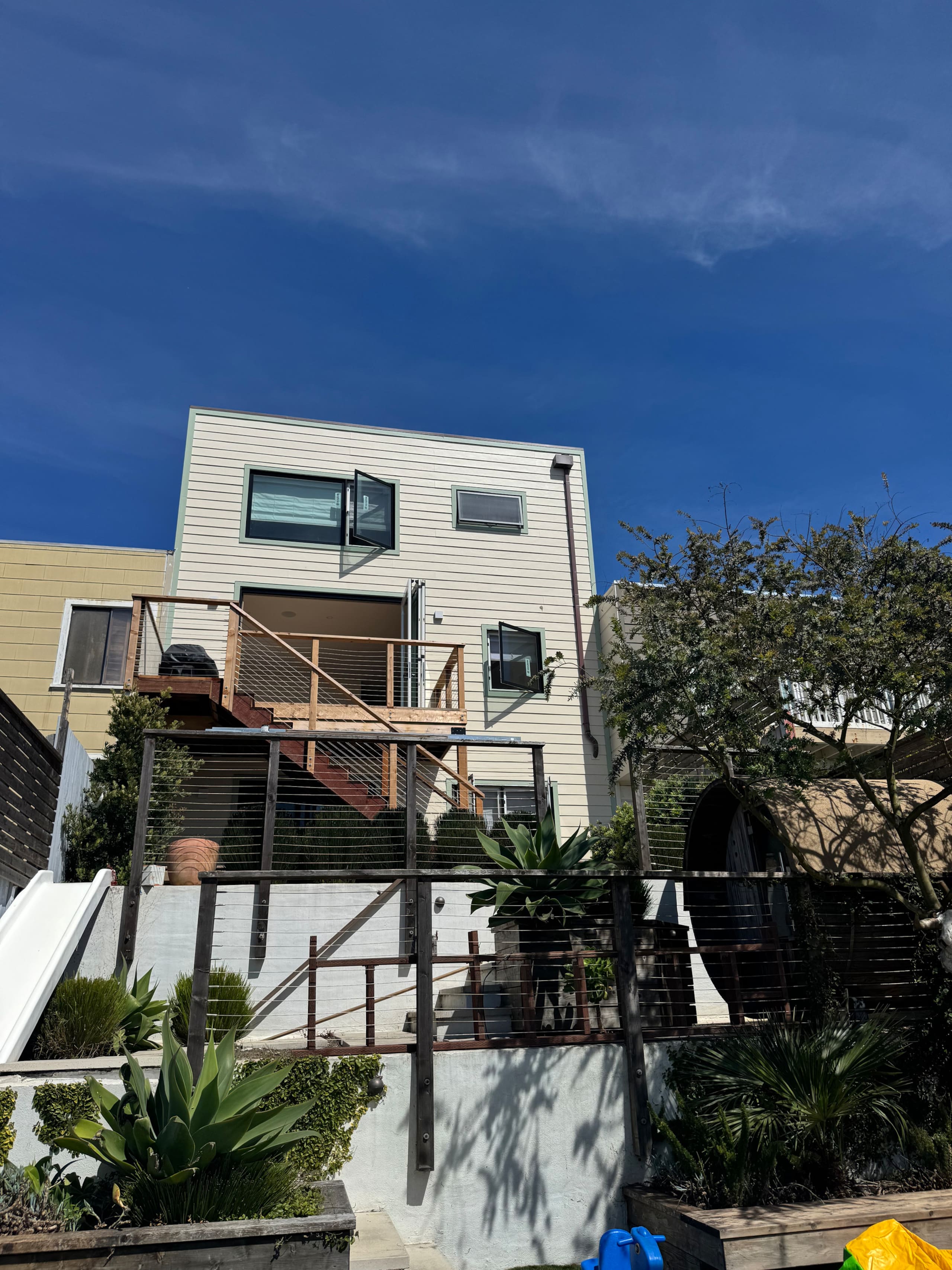 Home in San Francisco · ★5.0 · 5 bedrooms · 5 beds · 3.5 baths - Image 61