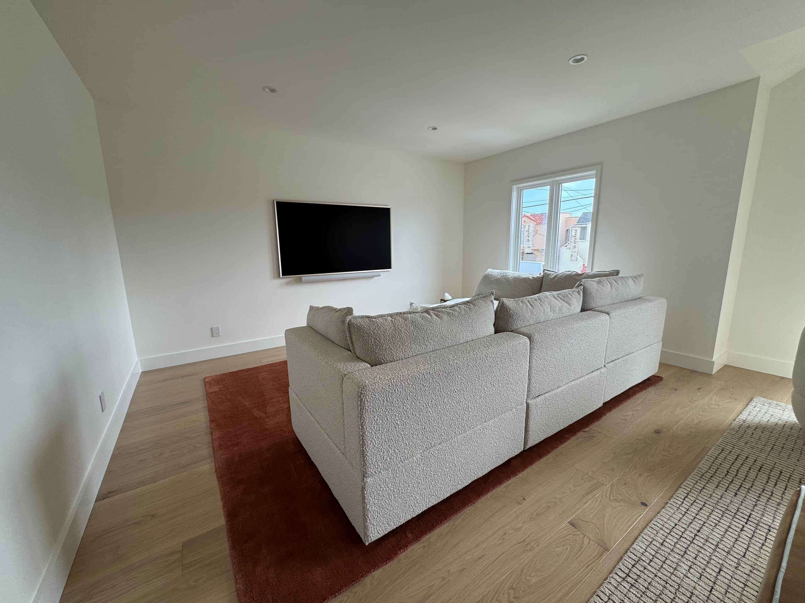 Home in San Francisco · ★5.0 · 5 bedrooms · 5 beds · 3.5 baths - Image 12