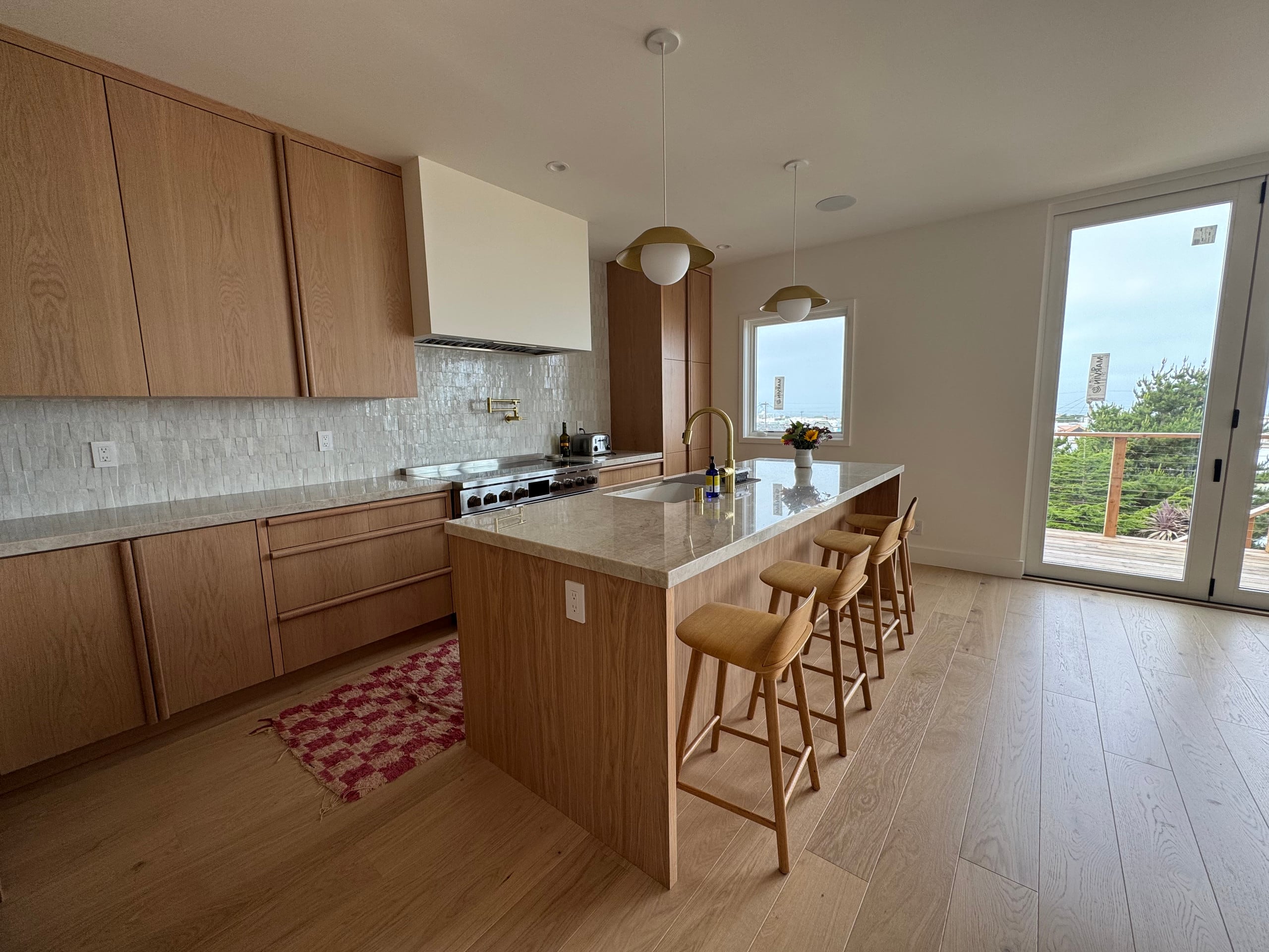 Home in San Francisco · ★5.0 · 5 bedrooms · 5 beds · 3.5 baths - Image 1