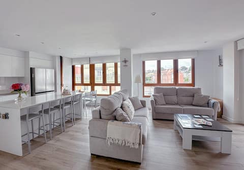 Propiedad de Airbnb exitosa: Somo Beach Apartment with parking in Cantabria en Ribamontán Al Mar