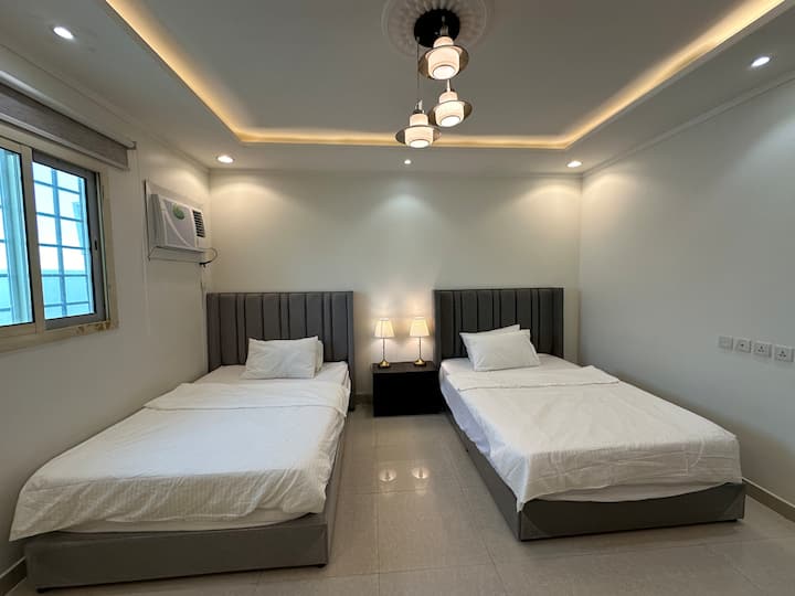 2 מיטות גדולות 160
יכול להתאים ל -2 עמ '