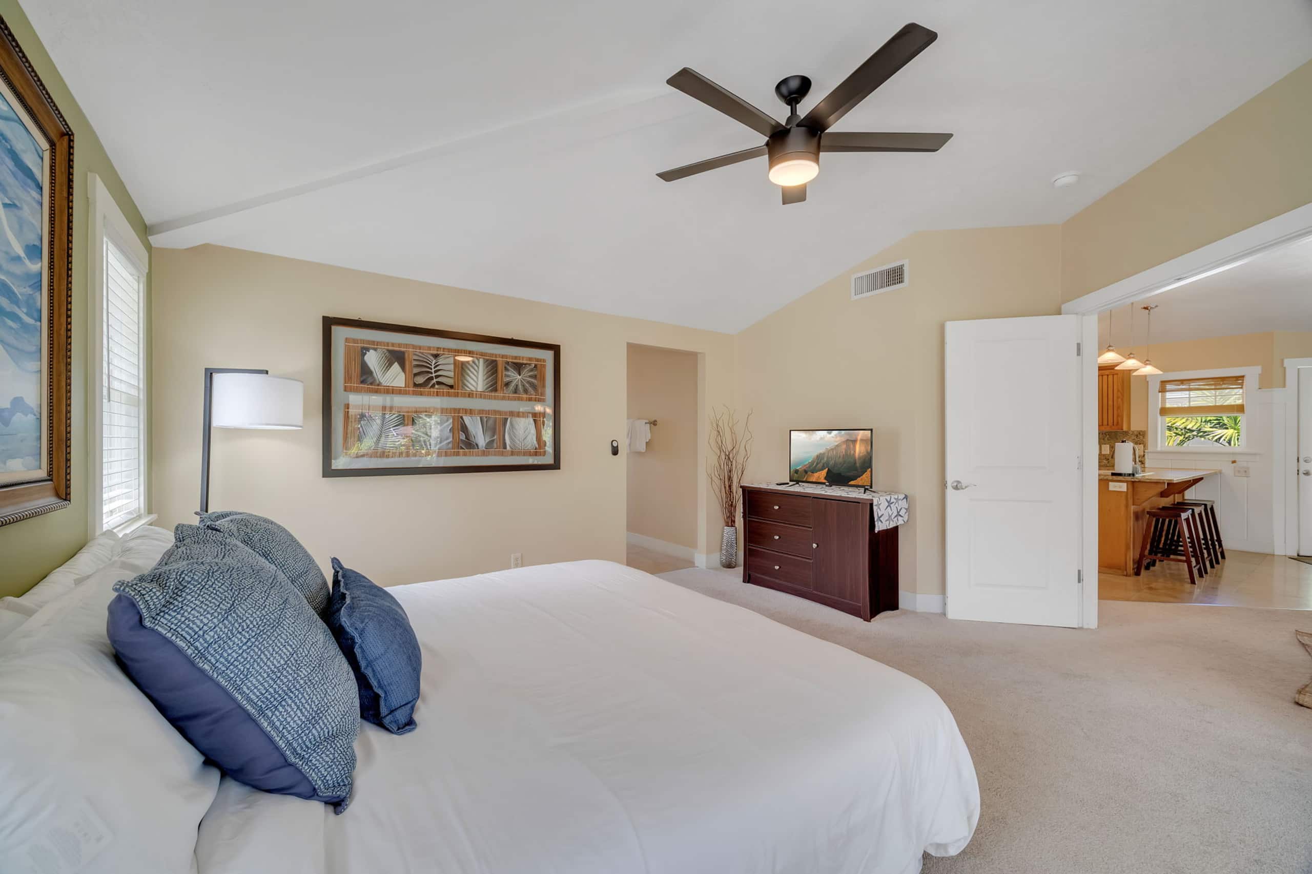 Home in Princeville · ★4.91 · 3 bedrooms · 3 beds · 3 baths - Image 22