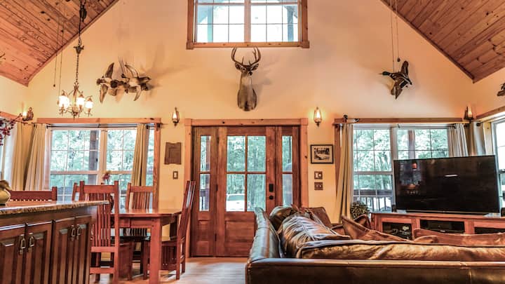 Spring Special!
Trout River Lodge River Run Cabin - Tenkiller Ferry Lake, OK