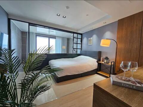 Queen_Premium Gamseong Accommodation Hotel_Incheon Airport 15 minutes_[Room E]