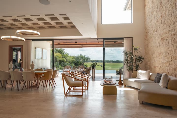 Luxury Polo Views 6 Suites Villa | Pool & Tv Room - La Romana