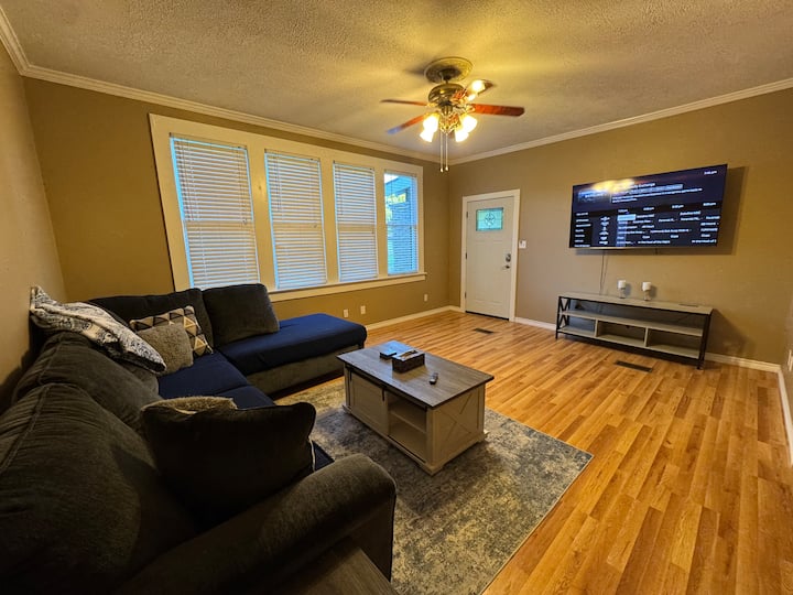 Country Oasis | King, Queen, 2 Full | 2ba Dual Ac - Texarkana, TX
