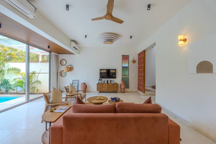 Living room image 5