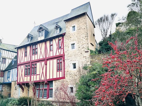 Gite in the city center/4 bedrooms/Garage - 11 pers.