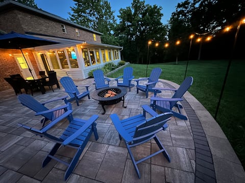 Stay 'n Play at Buckeye Court - Game Room/Firepit