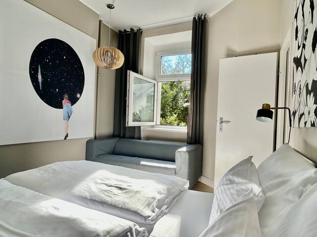 LEGAL Apartment 2 bedroom 2 bathroom gallery image 2