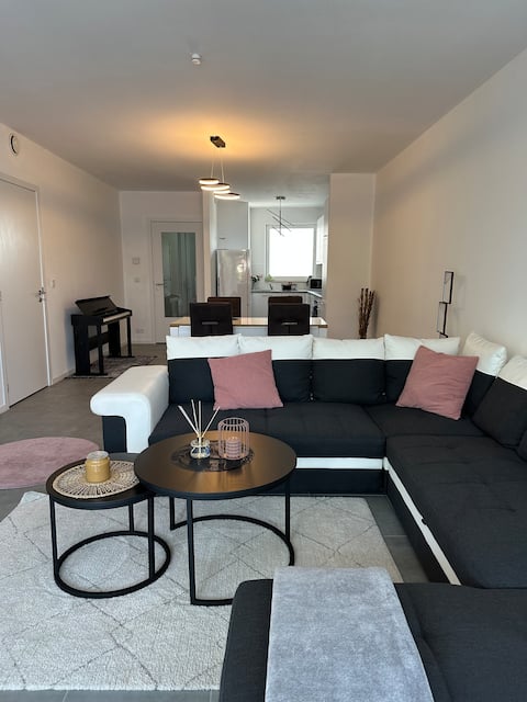 Top performing Airbnb: New apartment modern in Brussels in Anderlecht