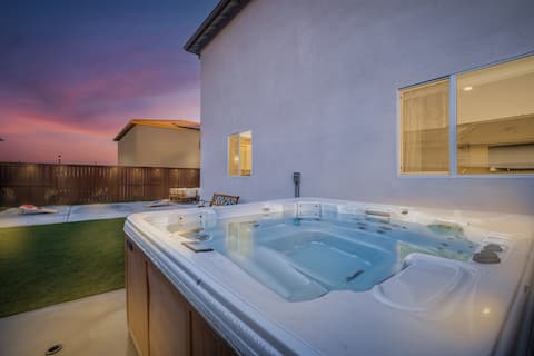 The Gathering Place |Hot Tub|10 Min to UC Davis
