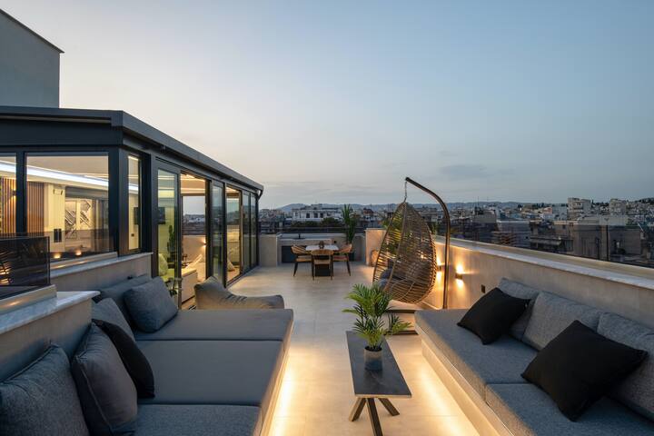 Luxurious Penthouse with Jacuzzi – Town Centre gallery image 2