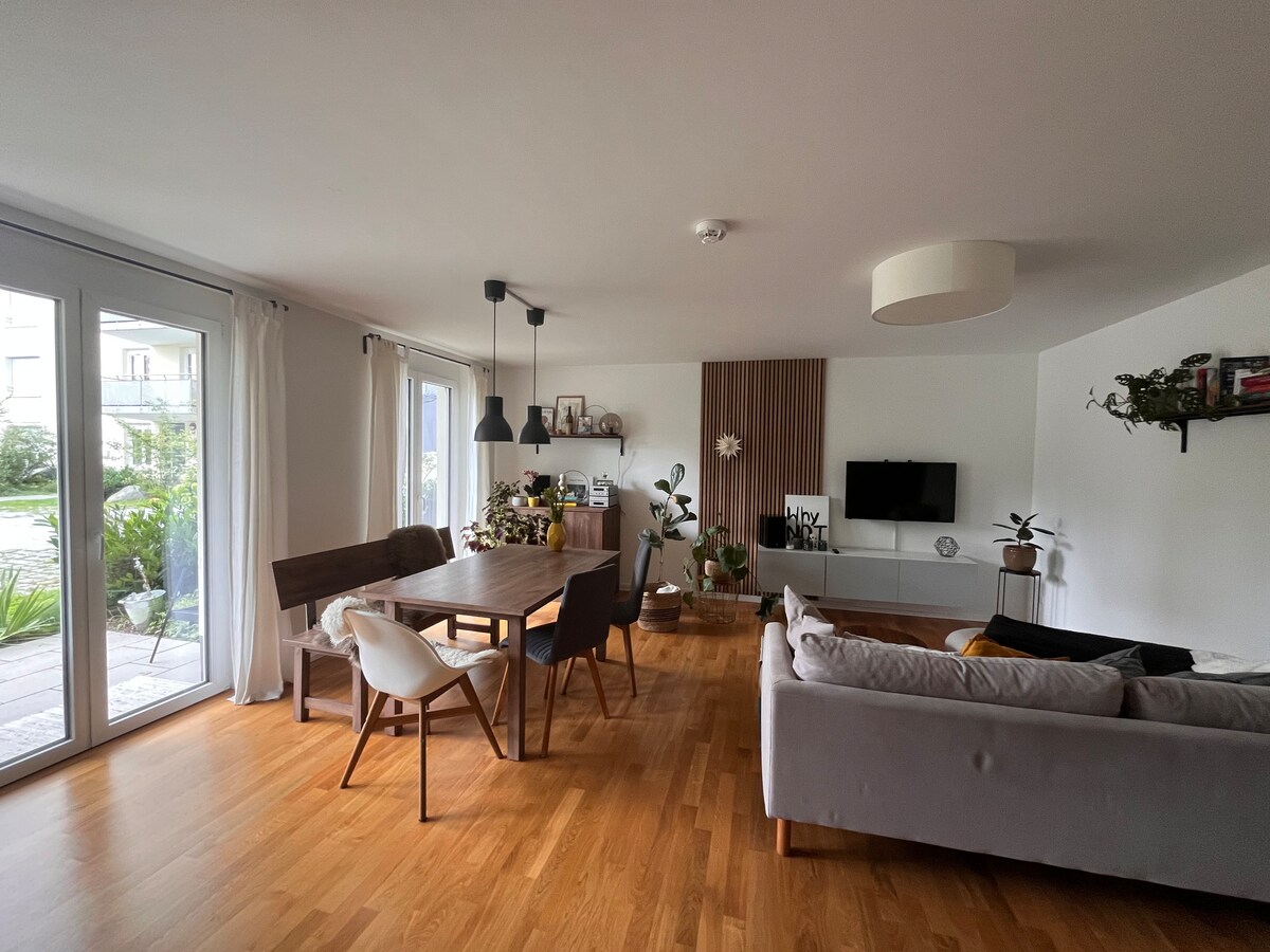 Popular Airbnb listing: Apartment in Munich in Am Riesenfeld