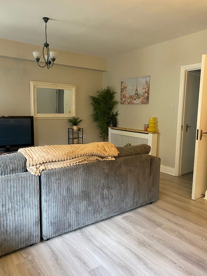 2 Bed City Centre Apartment - Galway
