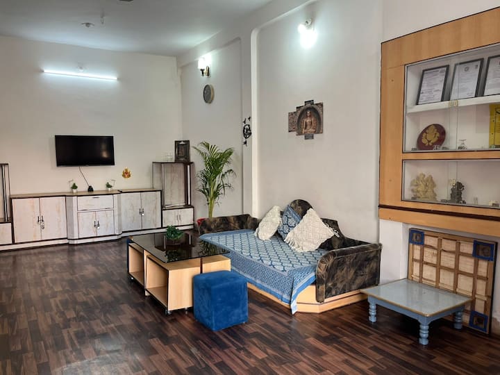 Greenwood Villa 4 Bhk (Entire House) - Ujjain