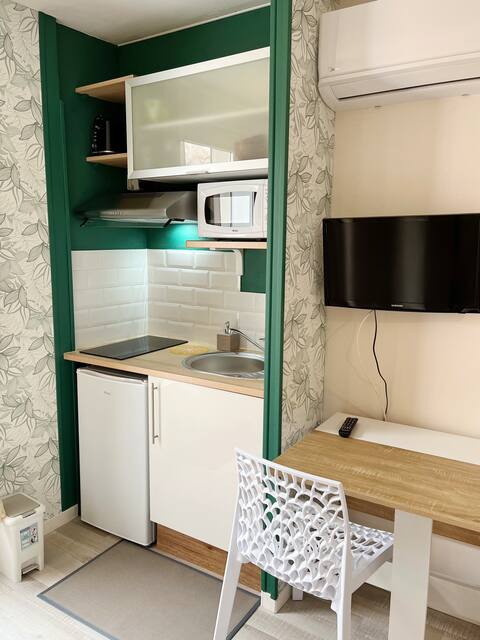 Propriété Airbnb réussie: Studio with pool/near Grands Buffets/Beaches à Narbonne