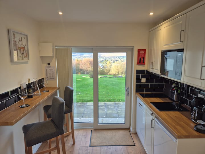 Misty Bay Studio - Kenmare