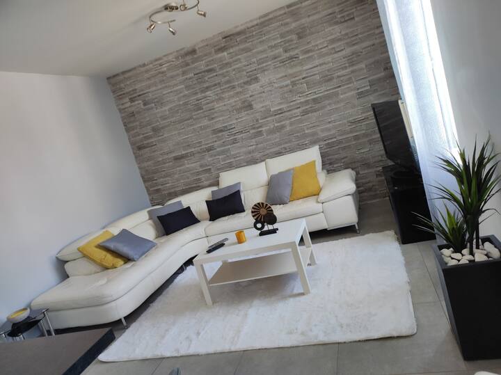 Agréable Maison Avec Jardin Et Piscine - Clermont-Ferrand