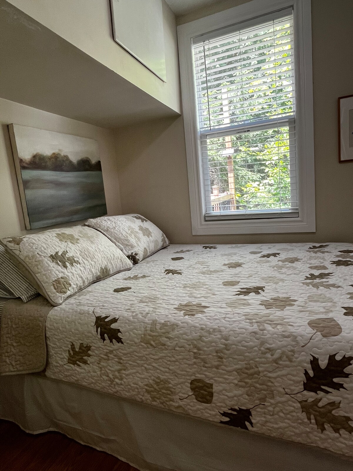 საძინებელი 1