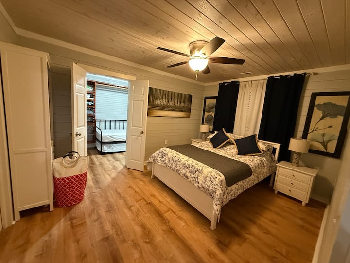 Harbor Nest - Houses for Rent in Scottsville, Kentucky, United