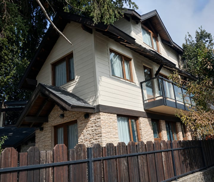 Casa 3 En Bariloche. Con Vistas De Ensueño Al Lago - Bariloche