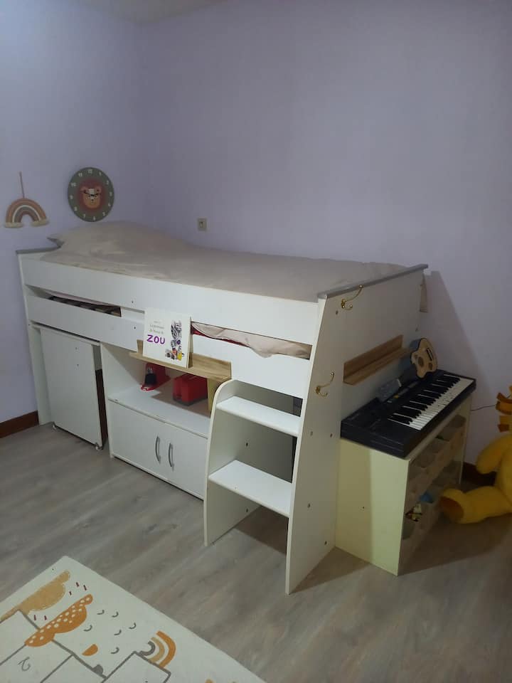 Spálňa 4