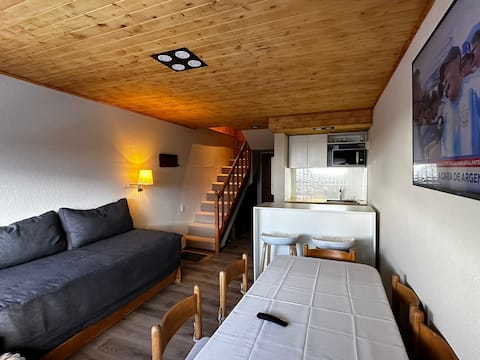Propiedad de Airbnb exitosa: Apartment in the Tebas 851 building en Departamento Malargüe