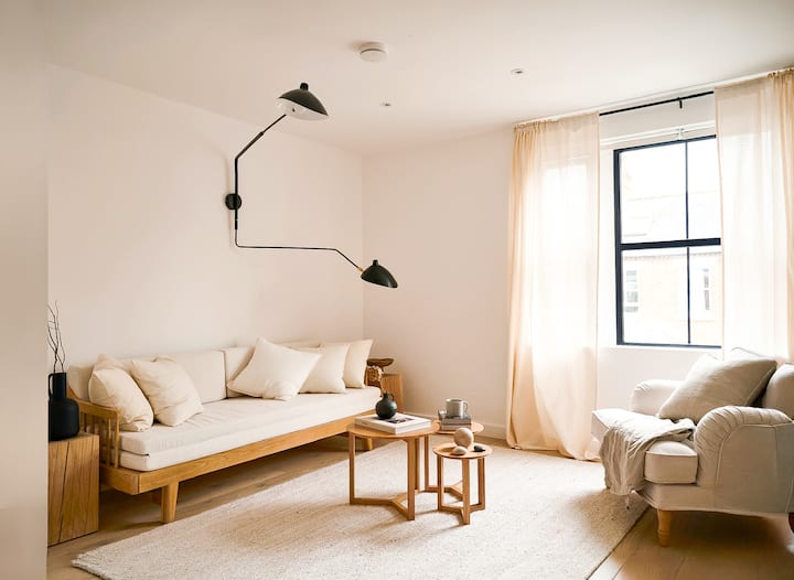 Bright Oxford Apartment · Walk To Station & Centre - Oxford