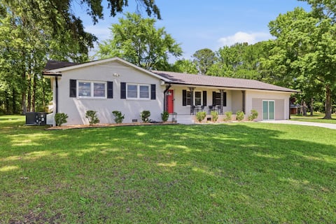 Pet-Friendly 3BR | Fenced Yard