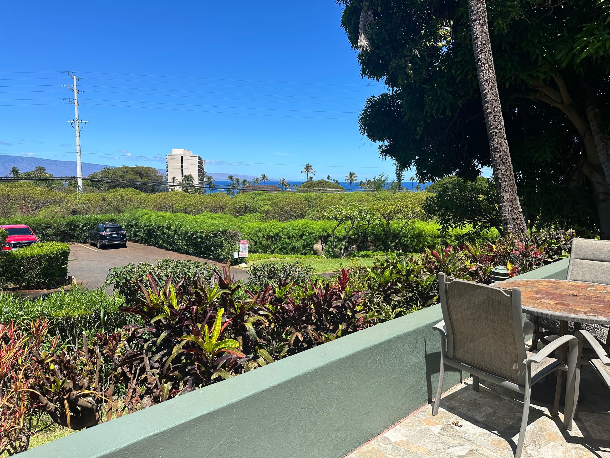 Home in Lahaina · ★5.0 · 4 bedrooms · 2 beds · 2 baths - Image 36