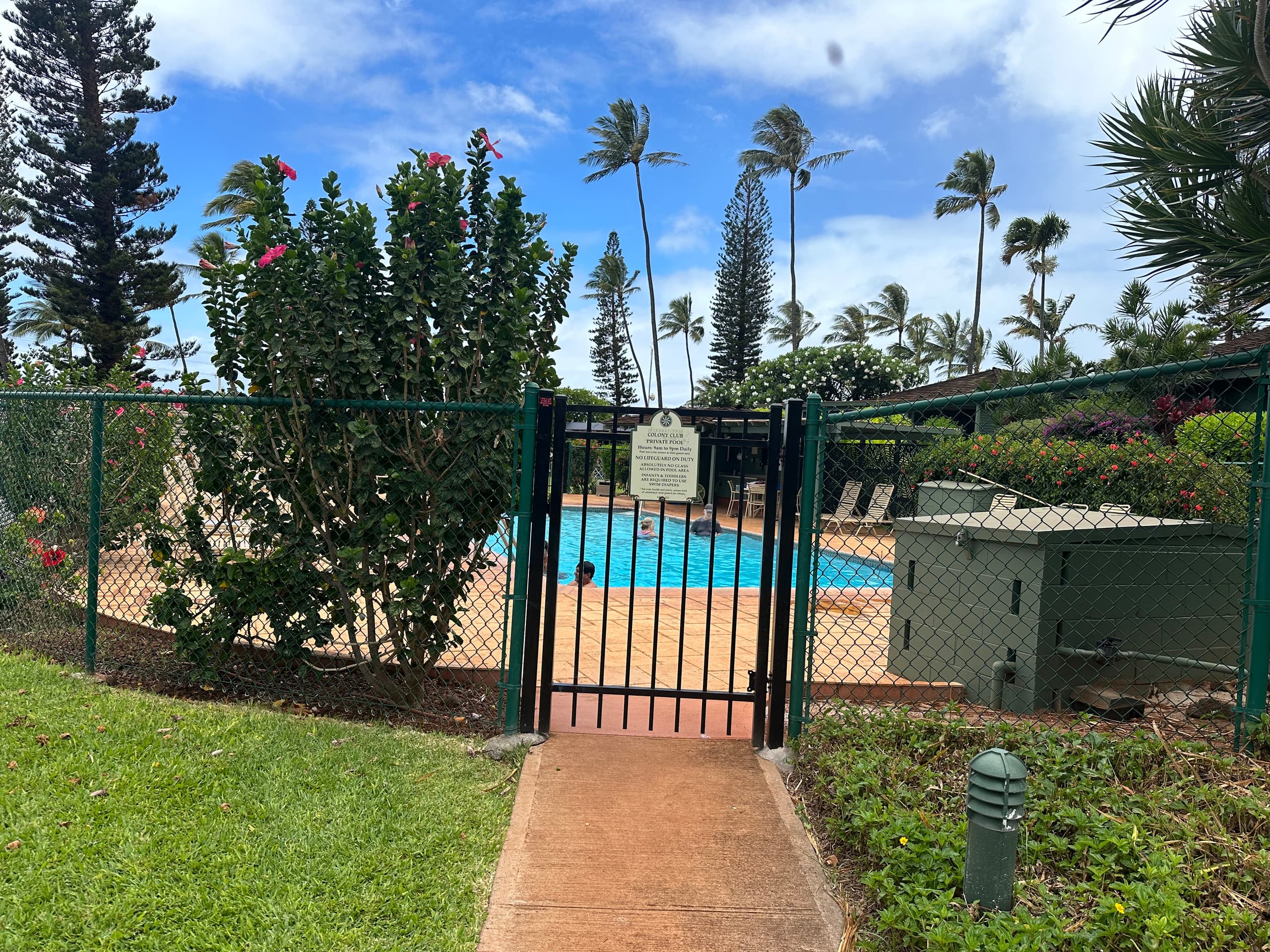 Home in Lahaina · ★5.0 · 4 bedrooms · 2 beds · 2 baths - Image 40
