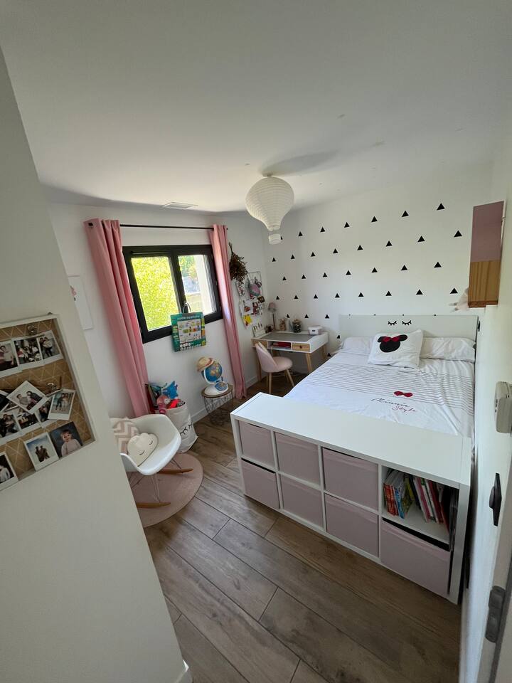 საძინებელი 1