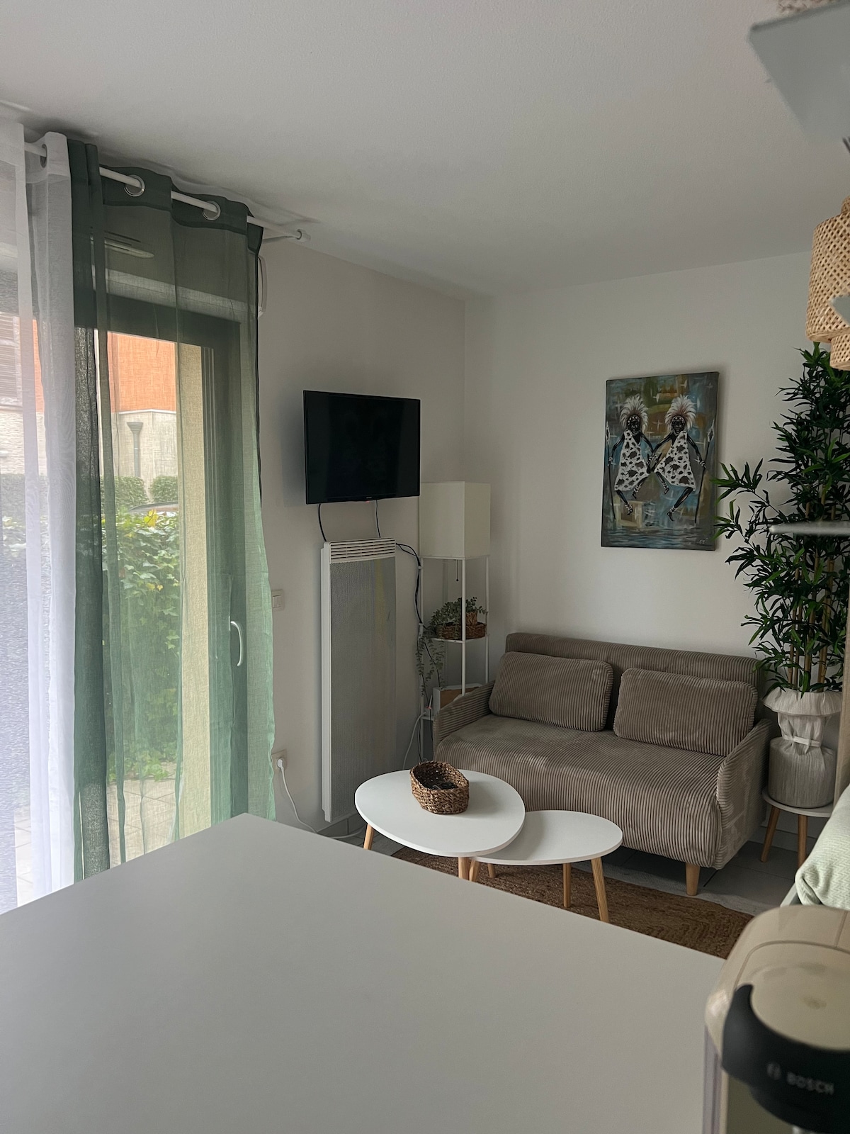 Annuncio Airbnb popolare: Cozy Terrace Apartment a Mérignac