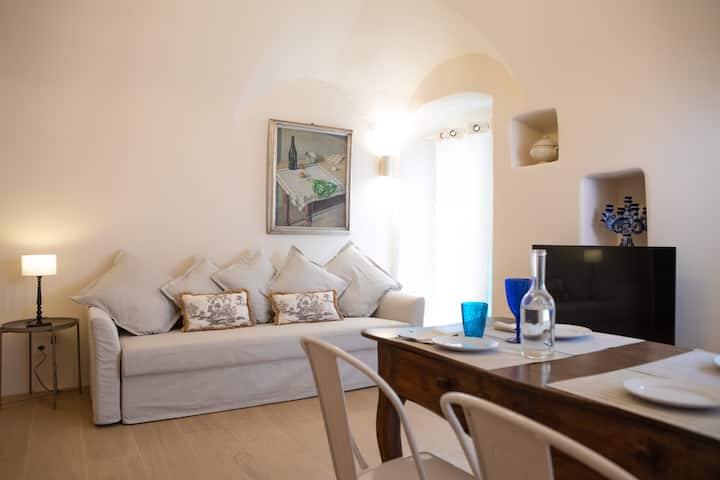 Suite Levante - Charme In Centro Storico - Diano Marina