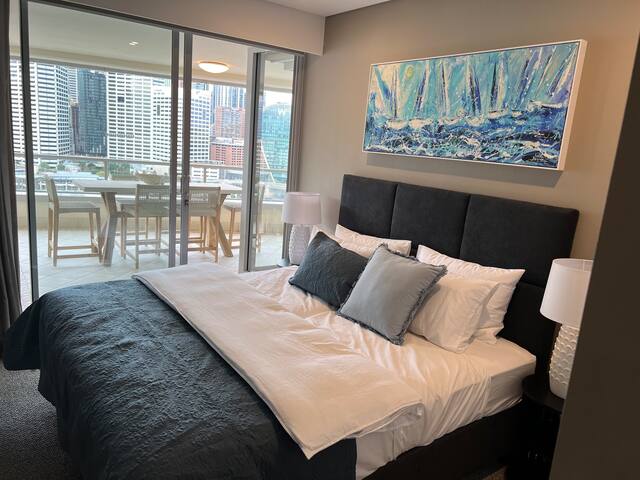 One Darling Waterfront City View gallery image 3