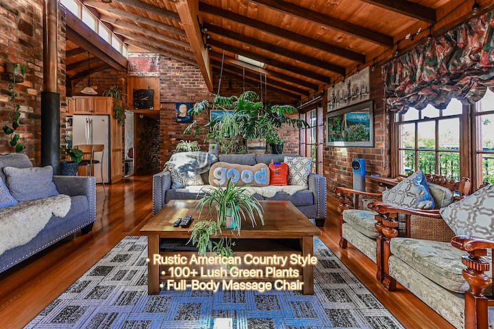 Two-Level Family Apt · Beach Nearby · 15min to CBD