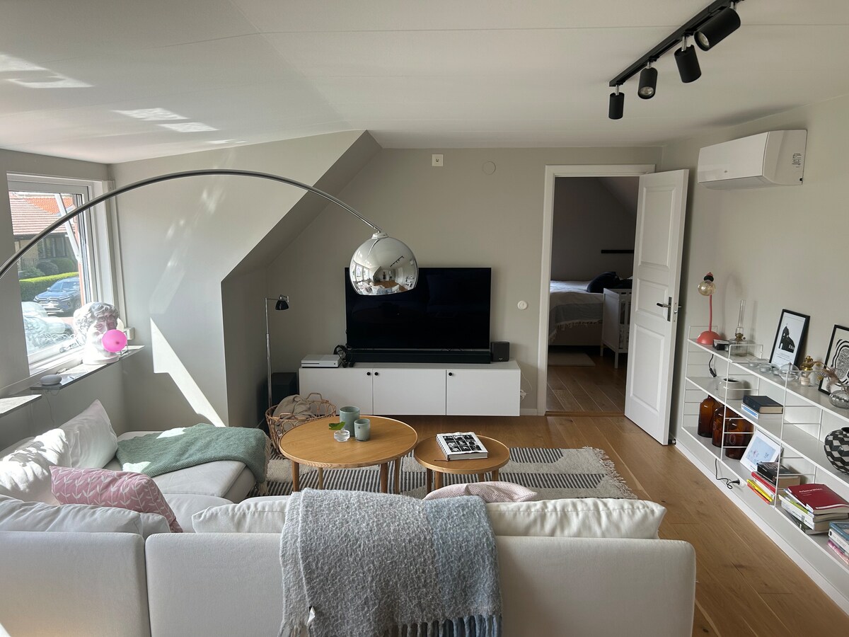 მისაღები ოთახი 2