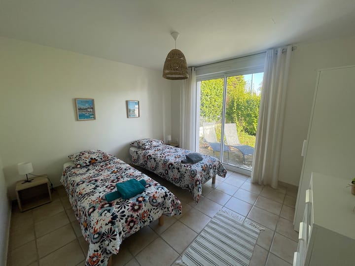 Може да изберете помеѓу два единечни кревета или еден брачен кревет 