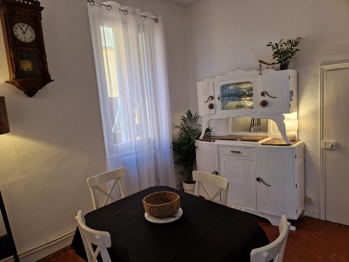 Popular Airbnb listing: at Fanny and Félix's in Villefranche Sur Mer