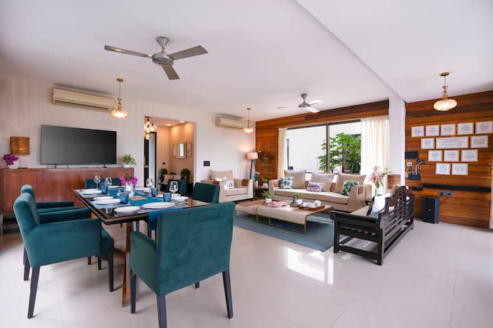 Dining area image 3