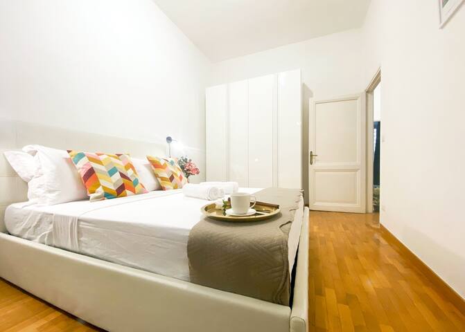 Via Veneto – Domus Juliae gallery image 2