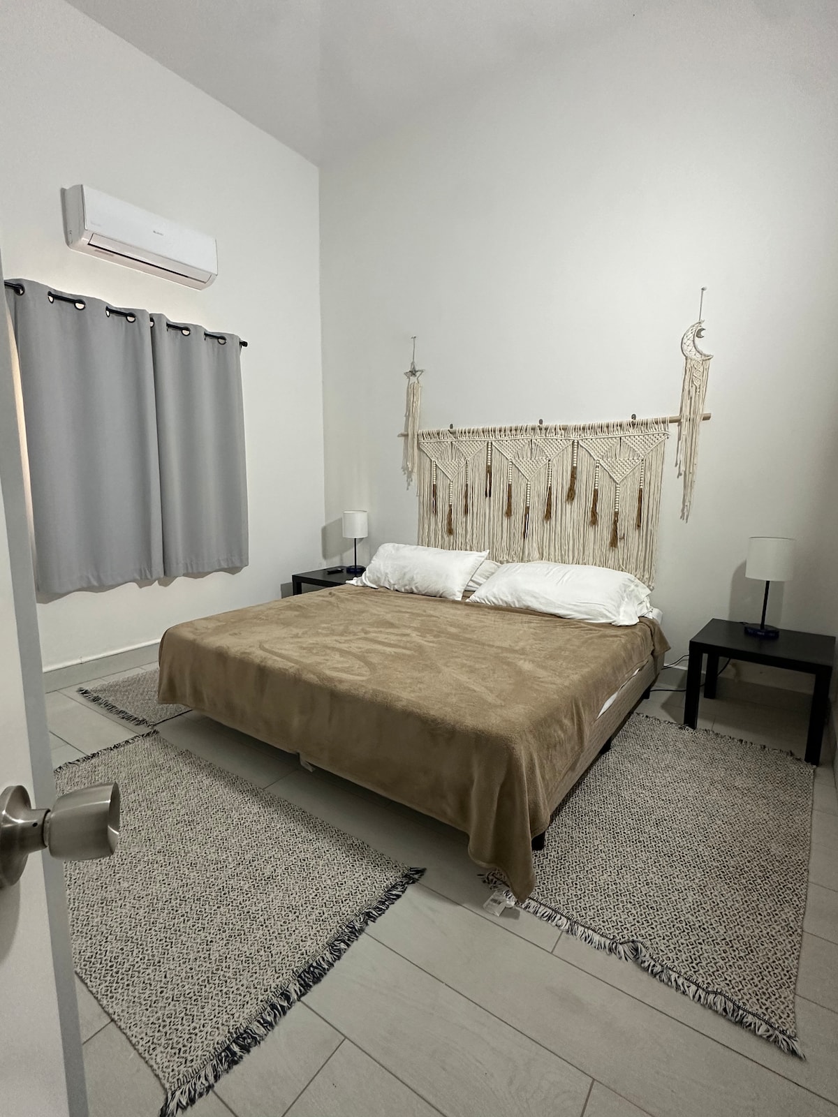 საძინებელი 1