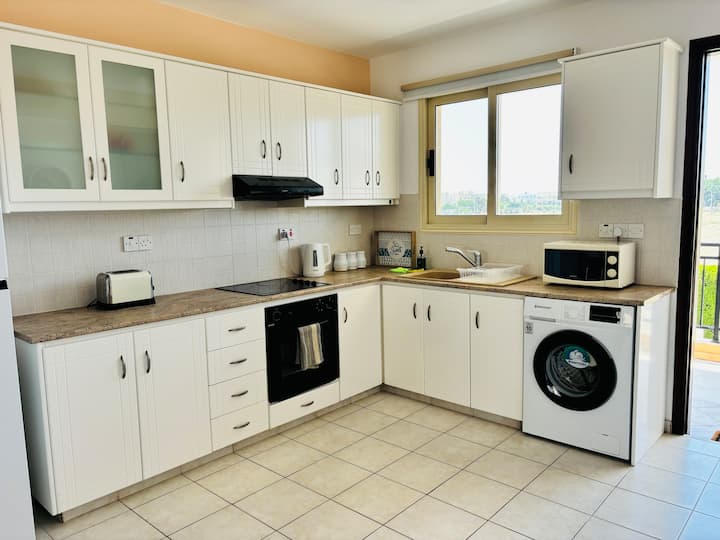 Royal Seacrest - Center & Tourist Area - Paphos