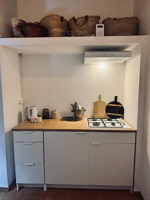 Popular Airbnb listing: Charming village studio with terrace in Bordeira