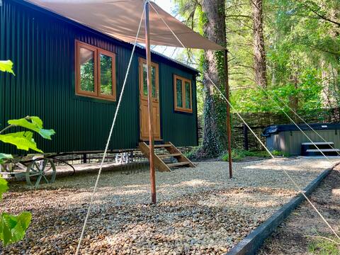 Luxury Hut River Fowey  - Wild Swimming