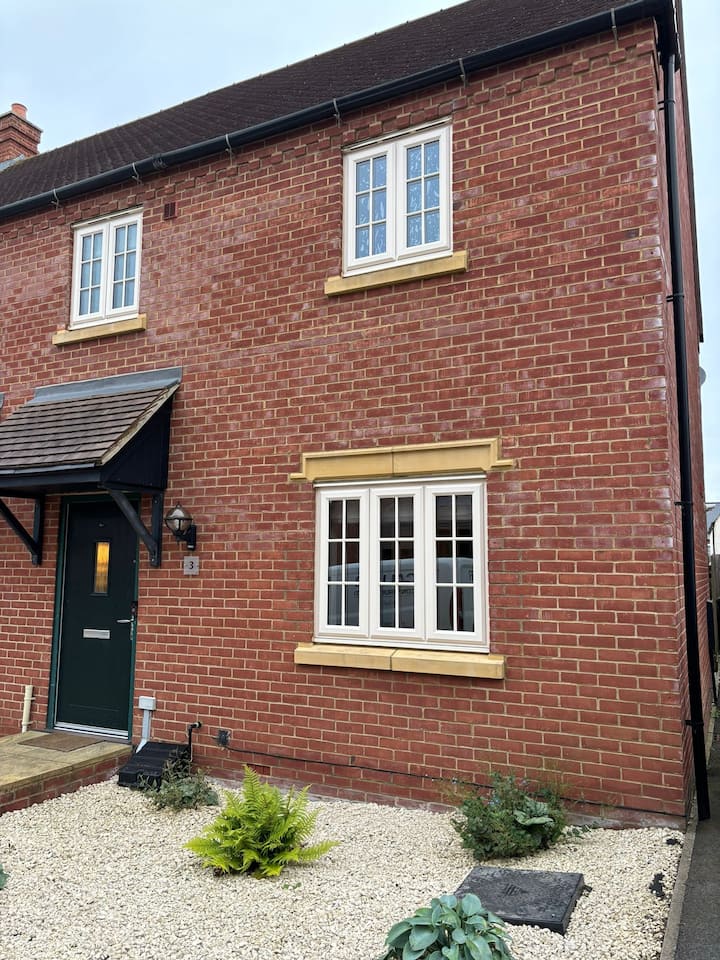 3 Bedroom House - Banbury