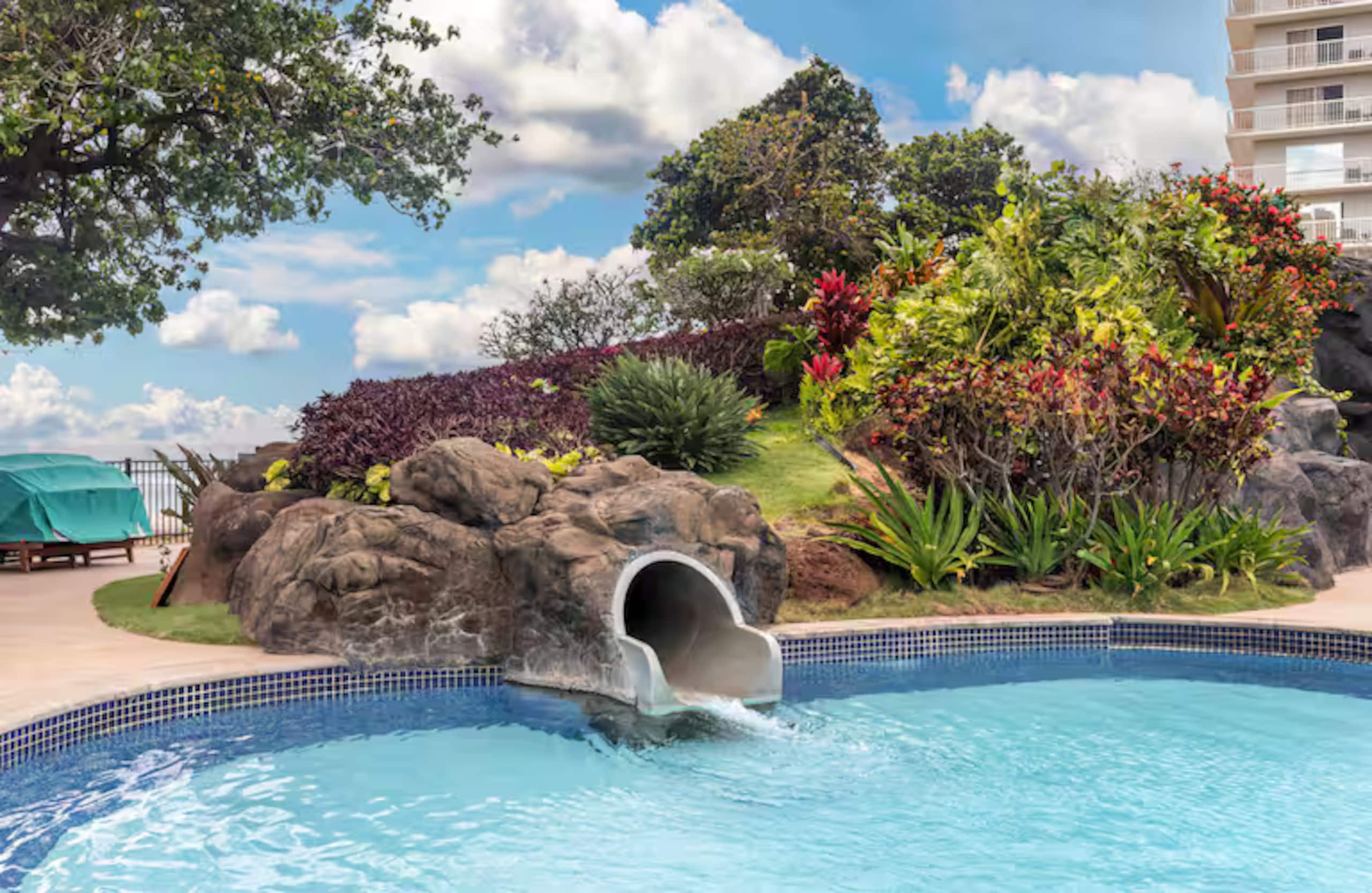 Condo in Lahaina · ★4.67 · 1 bedroom · 2 beds · 1 bath - Image 35