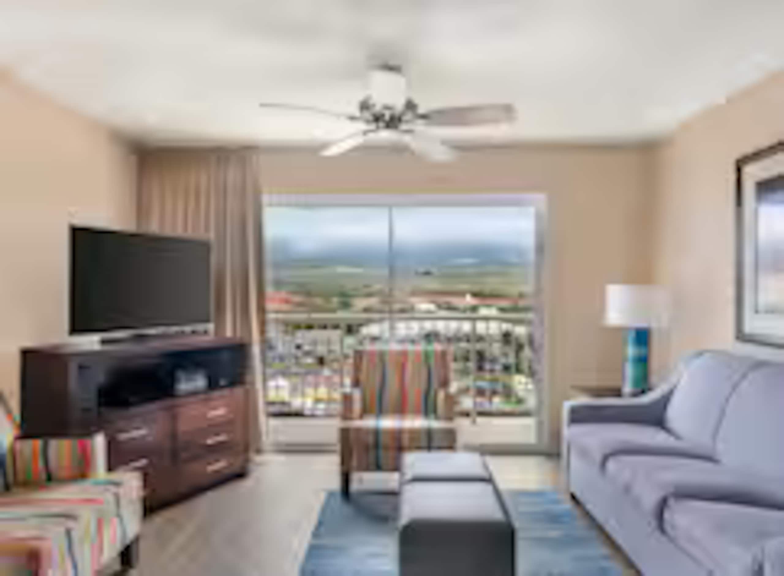 Condo in Lahaina · ★4.67 · 1 bedroom · 2 beds · 1 bath - Image 2